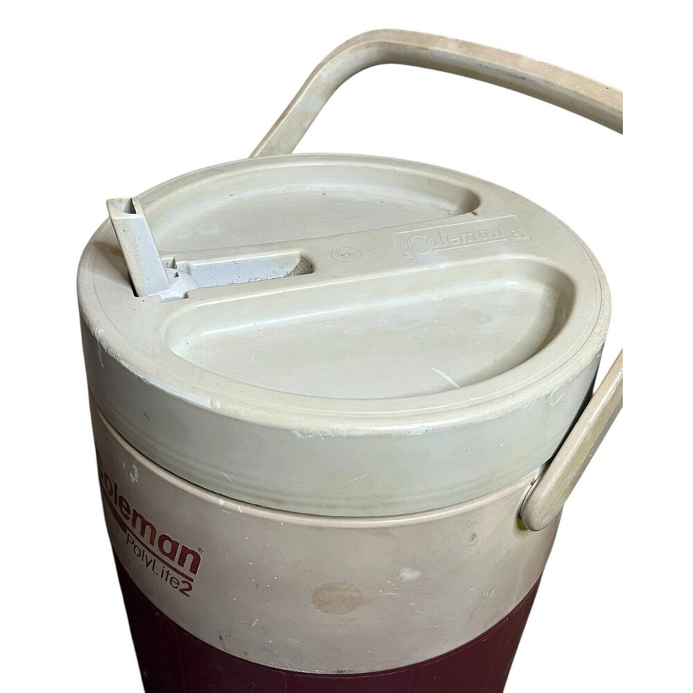 Vtg Coleman Polylite 2 Maroon White 1 Gallon Jug Dual Spout Handle 5592A USA - Picture 3 of 6